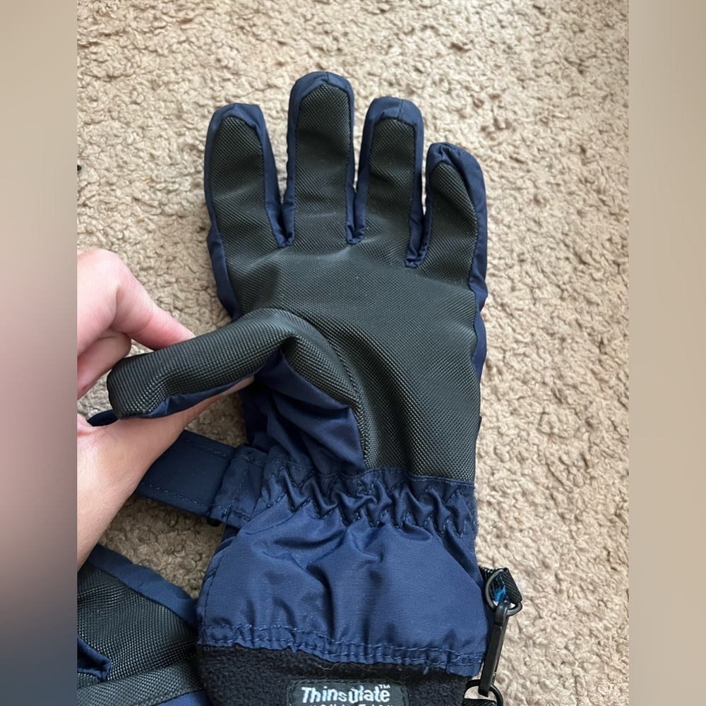 Auclair Snow Gloves - Picture 5 of 8